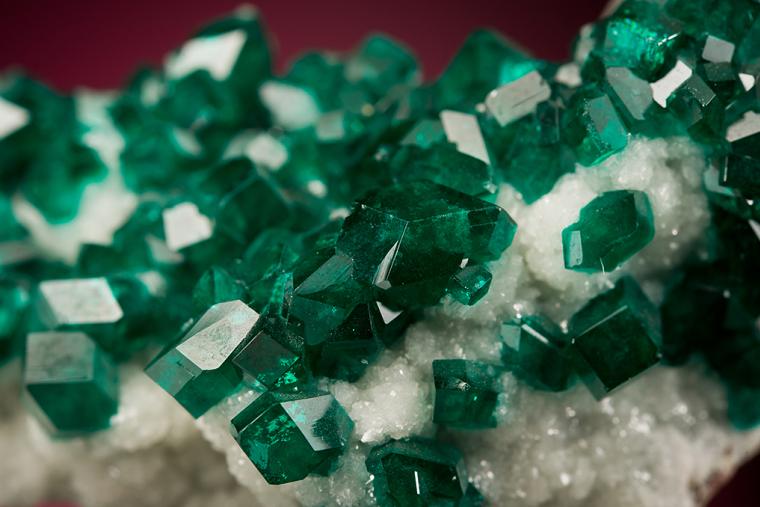 DIOPTASE on MINRECORDITE